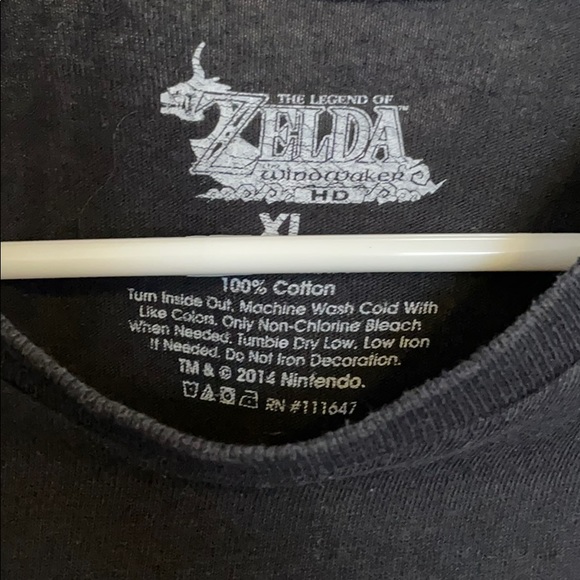 Official Legend of Zelda Graphic Tee! - Picture 2 of 4
